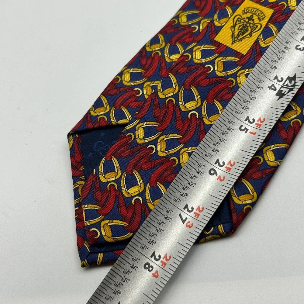 Pristine Vintage GUCCI Silk Tie Equestrian Horsebit Chain Motif NWOT Navy Red